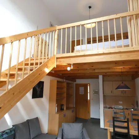 Am Hohen Bogen-4 *